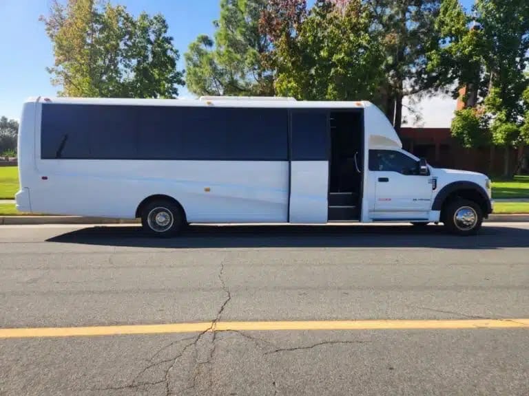 Mini Bus (20-30 Pax) in the USA